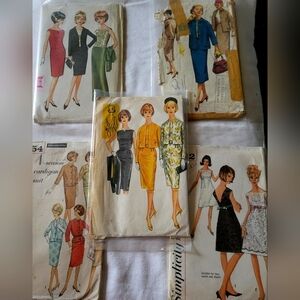Bundle of 5 vintage sewing patterns - 60s